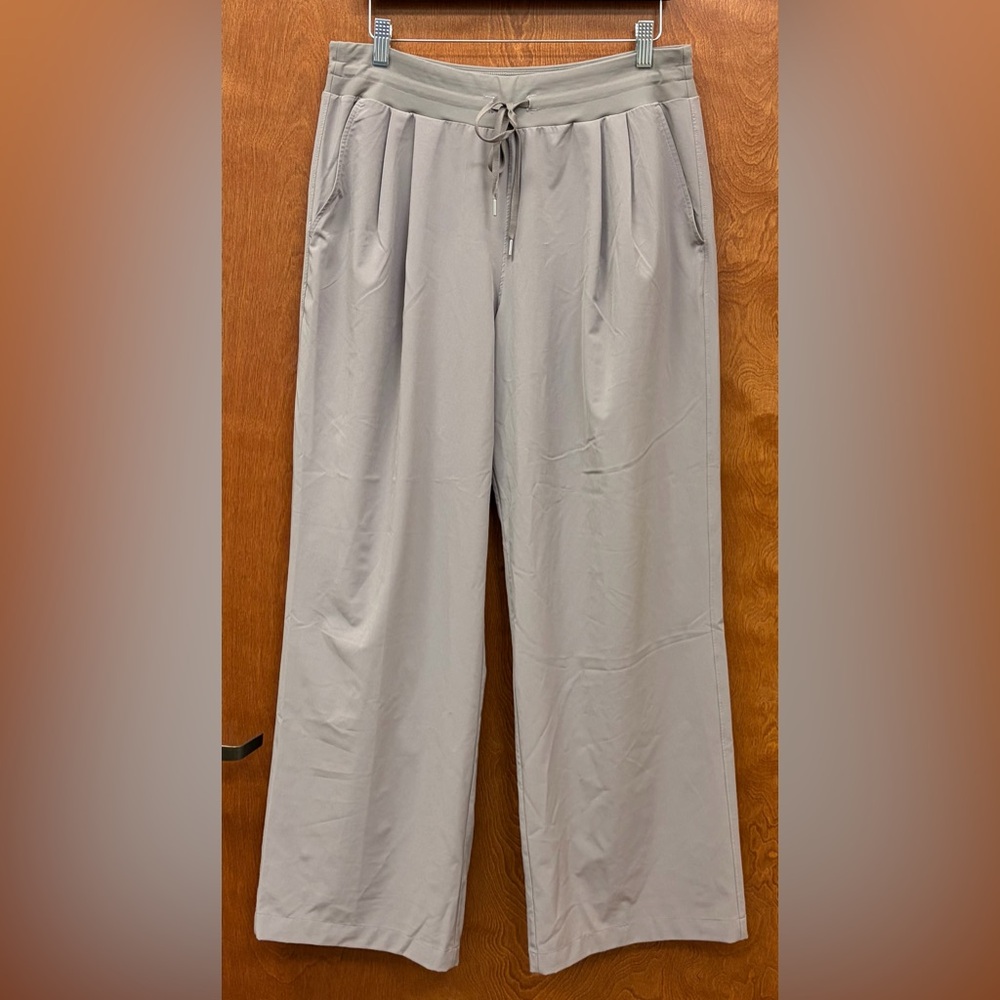 Women's Wide-Leg Drawstring Pants - Light Gray